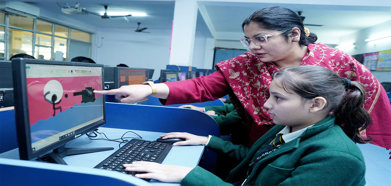 lucknow school